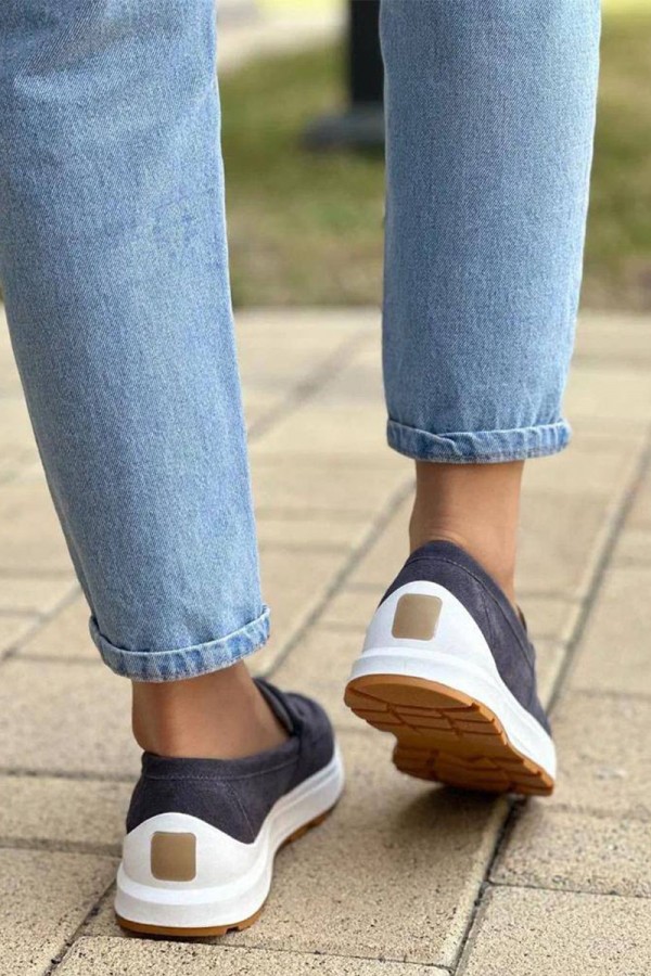 Женские замшевые лоферы Loro Piana