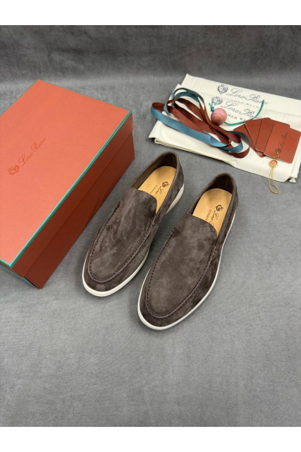 Мужские замшевые лоферы Loro Piana