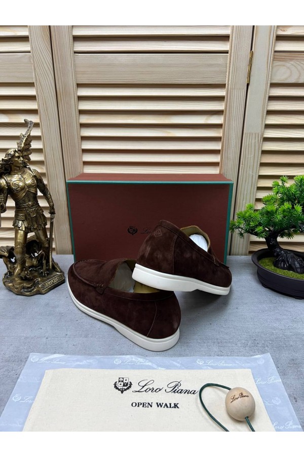 Мужские замшевые лоферы Loro Piana