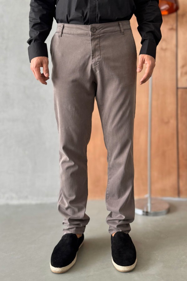 Мужские брюки Loro Piana бежевого цвета