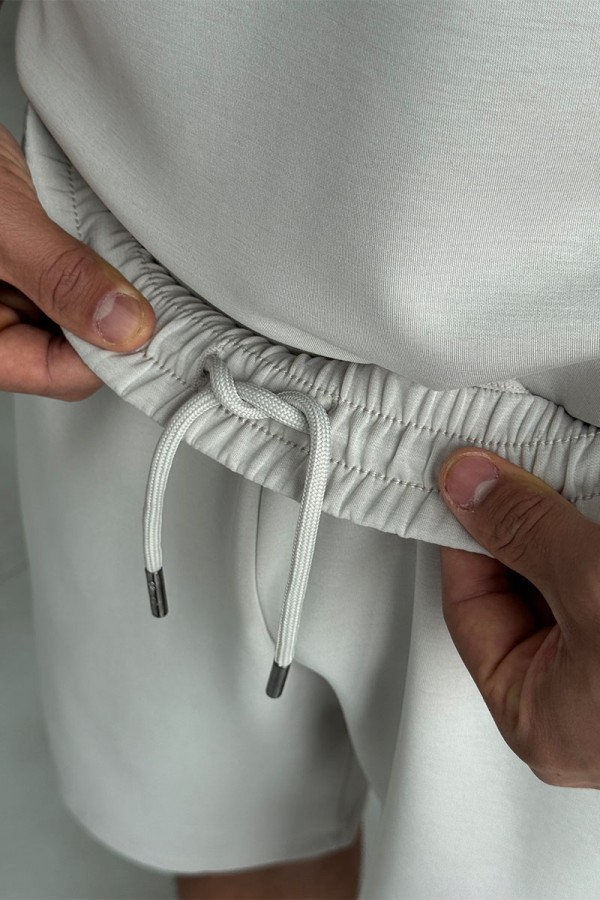 Мужской серый костюм Loro Piana