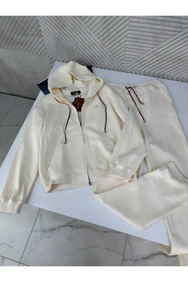 Женский бежевый костюм Loro Piana Premium