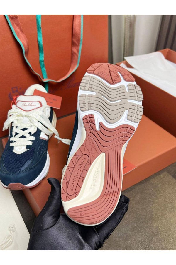 Женские кроссовки Loro Piana x New Balance Premium