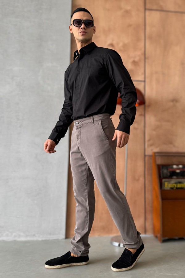 Мужские брюки Loro Piana бежевого цвета