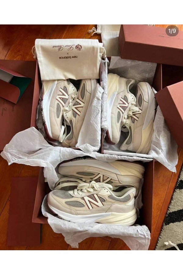 Женские кроссовки Loro Piana x New Balance Premium