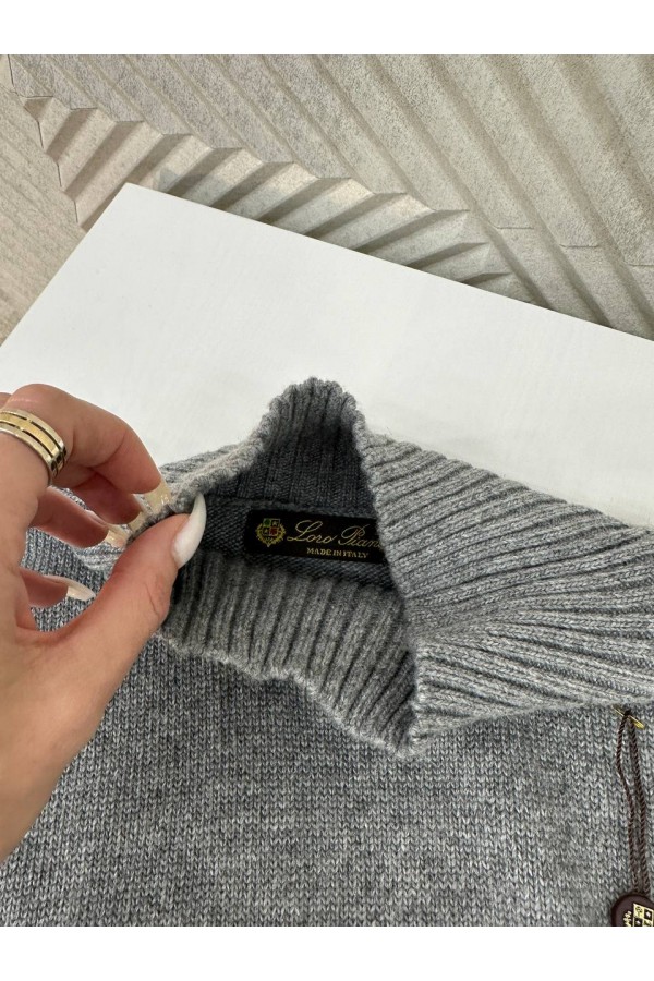 Женский серый костюм Loro Piana Premium