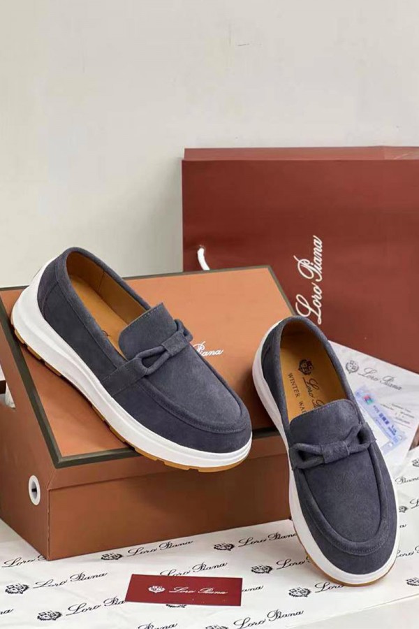 Женские замшевые лоферы Loro Piana