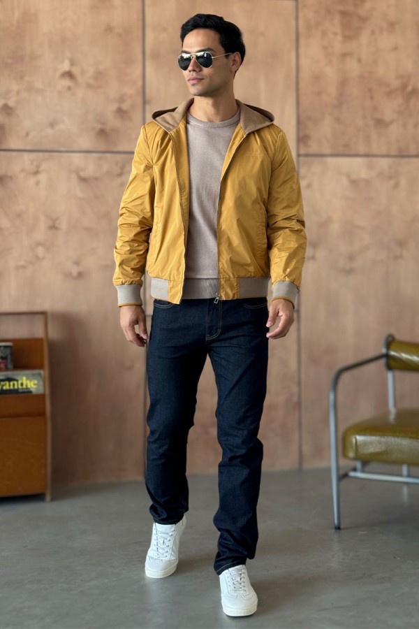 Мужская ветровка Loro Piana бежевого цвета