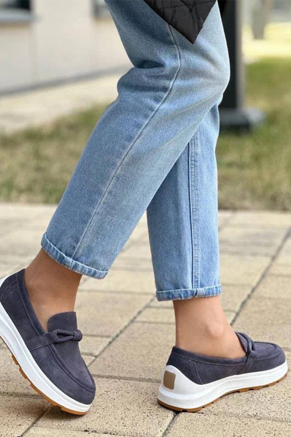 Женские замшевые лоферы Loro Piana