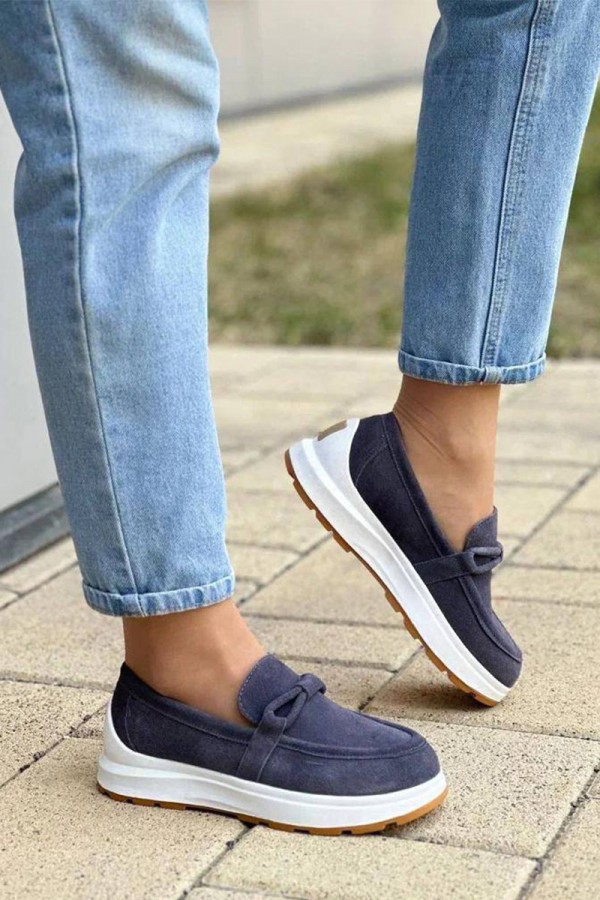 Женские замшевые лоферы Loro Piana