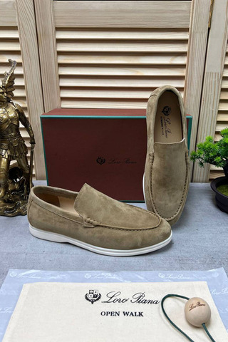 Мужские замшевые лоферы Loro Piana