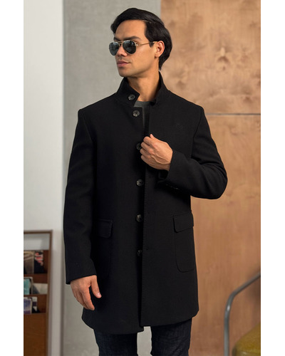 Мужское пальто чёрного цвета Loro Piana