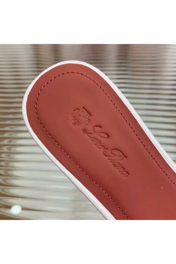 Женские кожаные шлёпанцы Loro Piana Premium