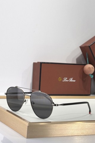 Солнцезащитные очки  Loro Piana