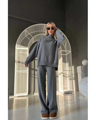 Женский серый костюм Loro Piana Premium